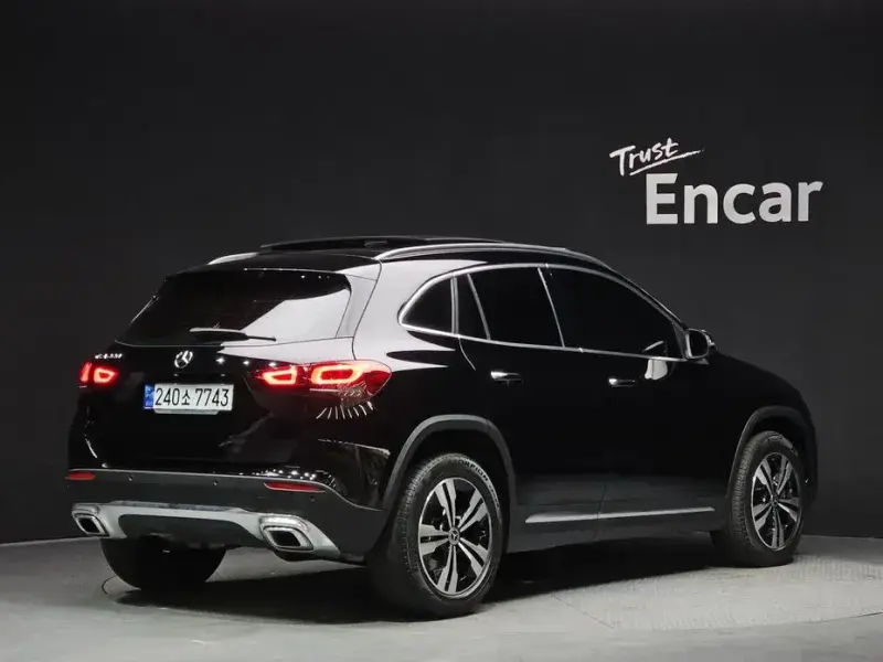 2021 Mercedes-Benz GLA с пробегом 30 805 км