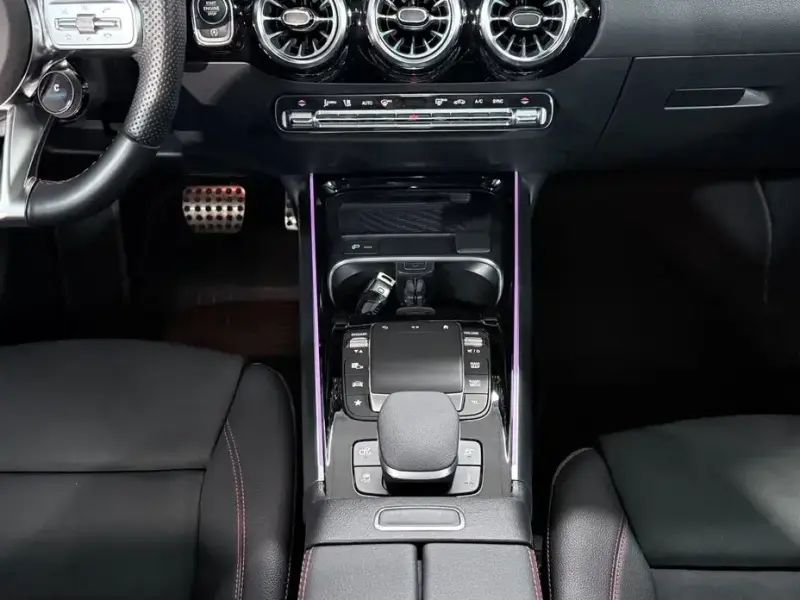 2023 Mercedes-Benz GLA с пробегом 73 579 км