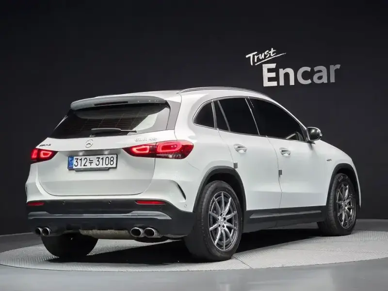 2021 Mercedes-Benz GLA с пробегом 65 947 км