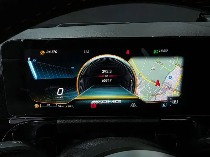 2021 Mercedes-Benz GLA с пробегом 65 947 км