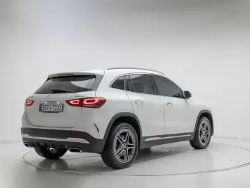 2022 Mercedes-Benz GLA с пробегом 15 392 км