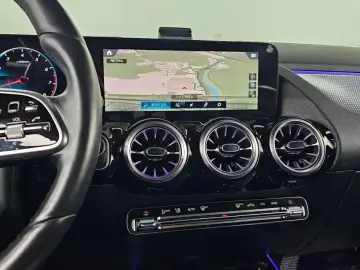2021 Mercedes-Benz GLA с пробегом 90 594 км