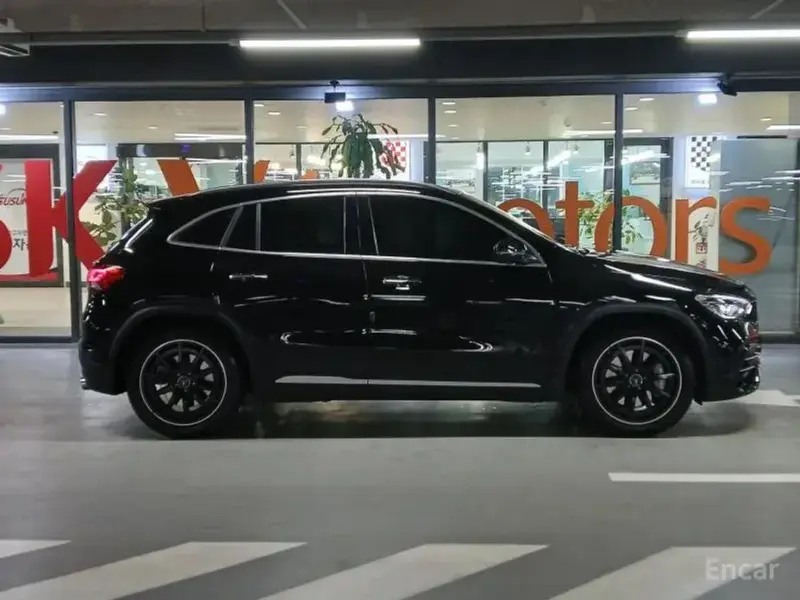 2022 Mercedes-Benz GLA с пробегом 18 500 км
