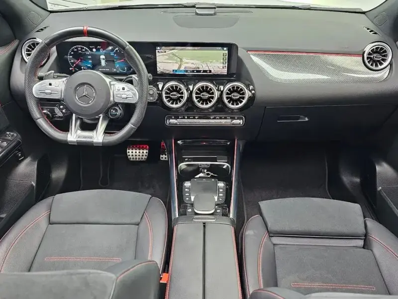 2022 Mercedes-Benz GLA с пробегом 40 173 км