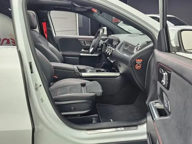 2022 Mercedes-Benz GLA с пробегом 40 173 км