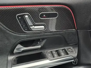 2022 Mercedes-Benz GLA с пробегом 40 173 км