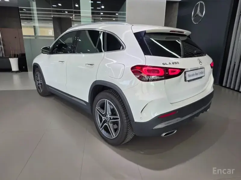 2021 Mercedes-Benz GLA с пробегом 40 386 км