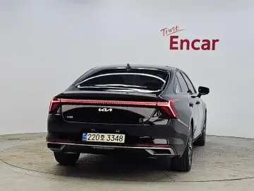 2023 Kia K8 с пробегом 28 462 км