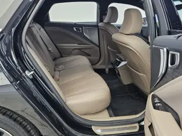 2023 Kia K8 с пробегом 28 462 км