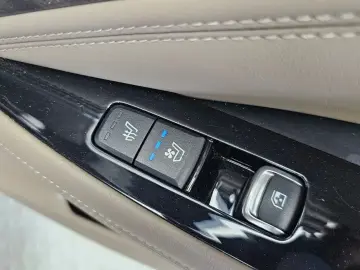 2023 Kia K8 с пробегом 28 462 км