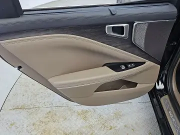2023 Kia K8 с пробегом 28 462 км