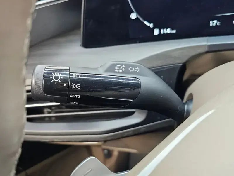 2023 Kia K8 с пробегом 28 462 км