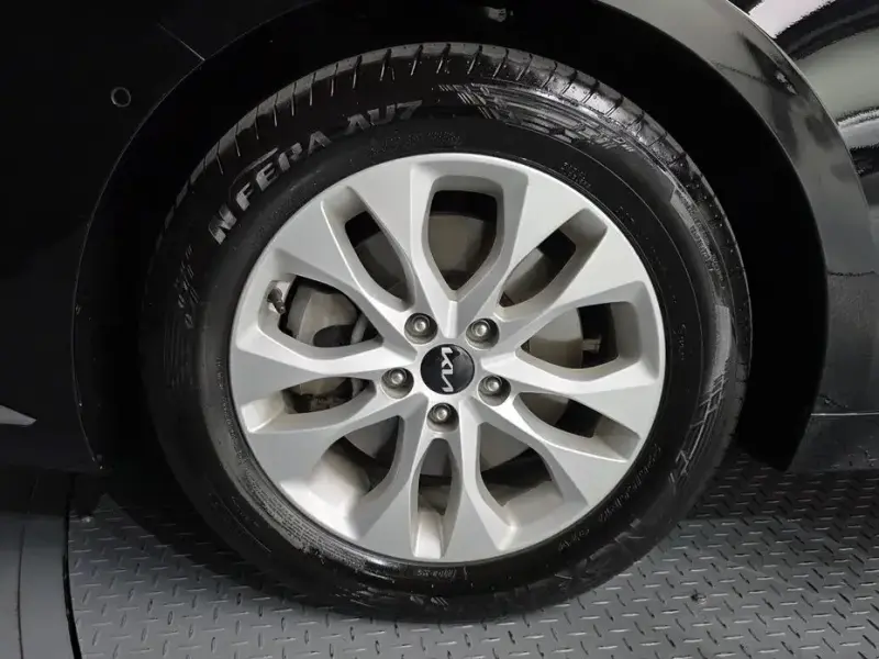 2023 Kia K8 с пробегом 75 643 км