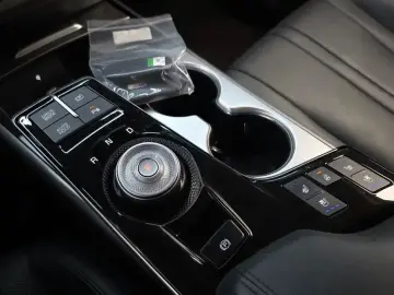 2023 Kia K8 с пробегом 23 126 км