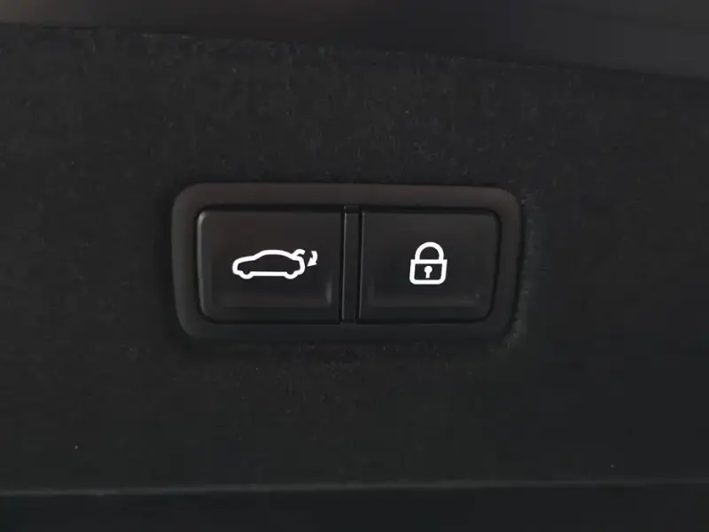 2023 Kia K8 с пробегом 75 643 км