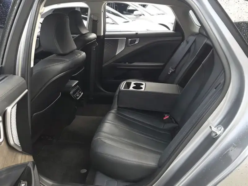 2023 Kia K8 с пробегом 23 126 км