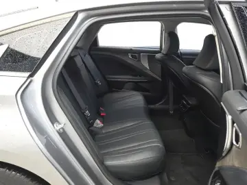 2023 Kia K8 с пробегом 23 126 км