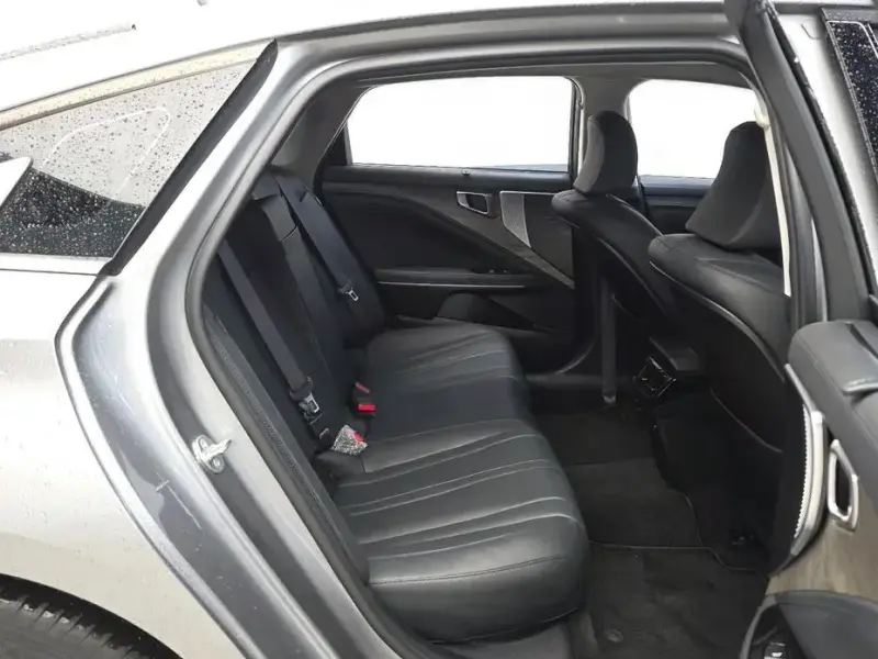 2023 Kia K8 с пробегом 23 126 км