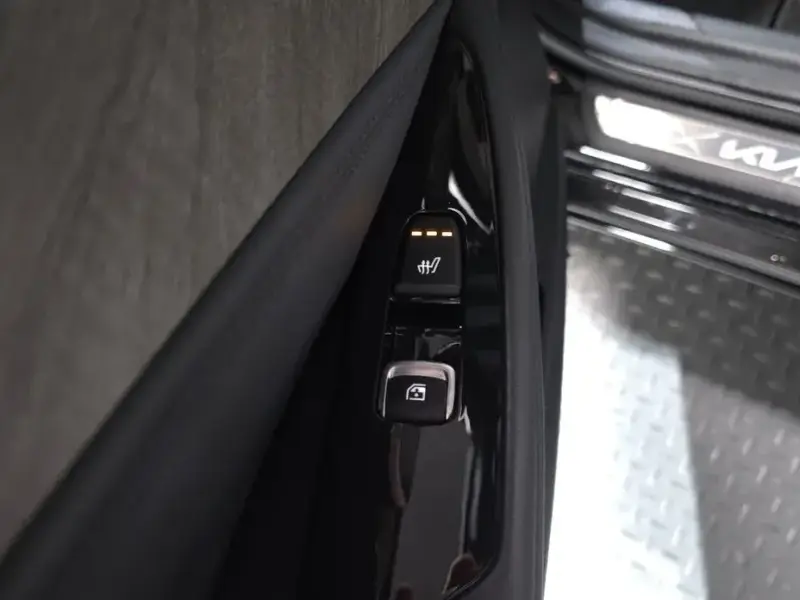 2023 Kia K8 с пробегом 75 643 км