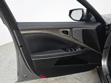 2023 Kia K8 с пробегом 23 126 км
