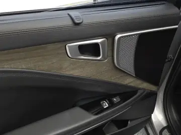 2023 Kia K8 с пробегом 23 126 км