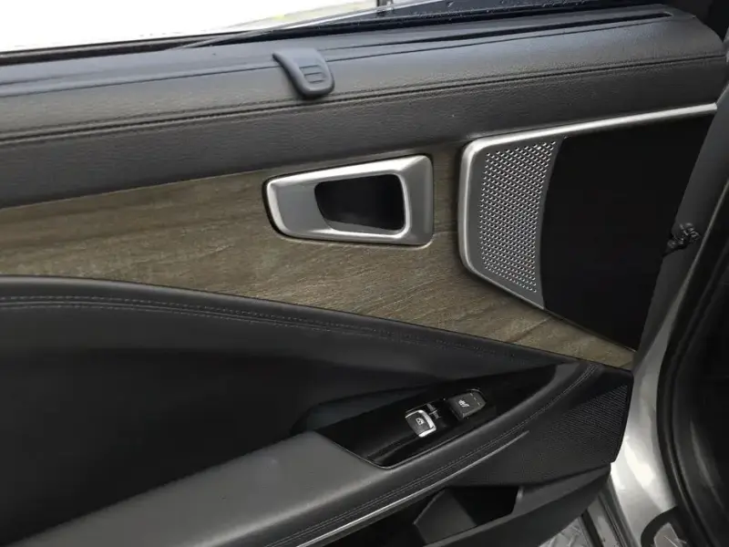 2023 Kia K8 с пробегом 23 126 км