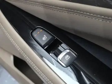 2023 Kia K8 с пробегом 39 384 км