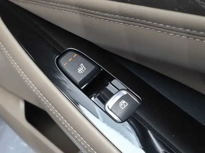 2023 Kia K8 с пробегом 39 384 км