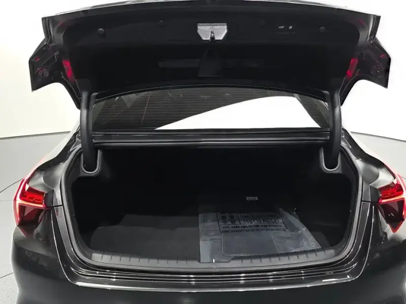 2023 Kia K8 с пробегом 39 384 км