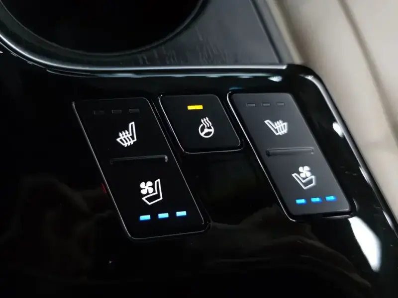 2023 Kia K8 с пробегом 39 384 км