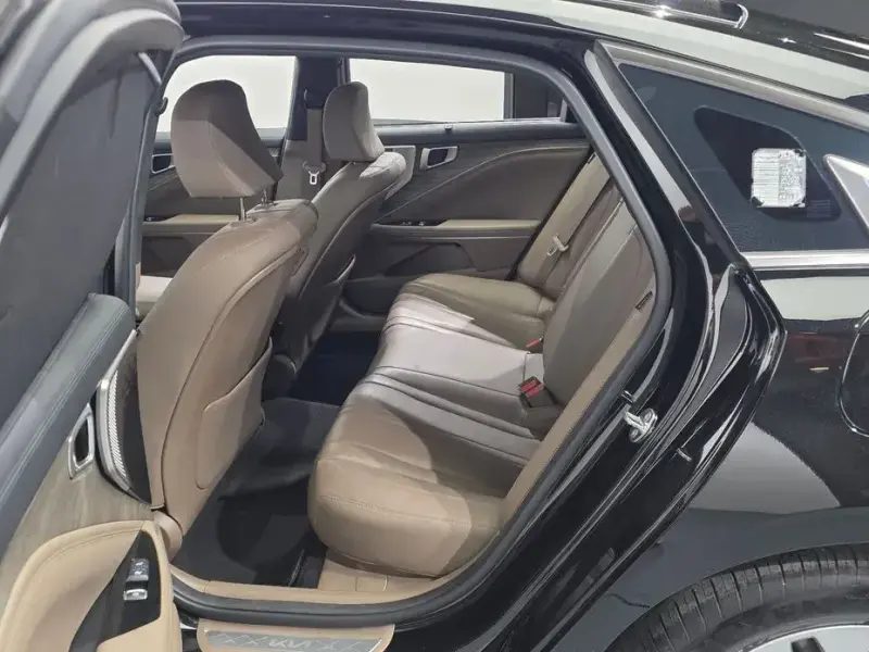 2023 Kia K8 с пробегом 47 992 км