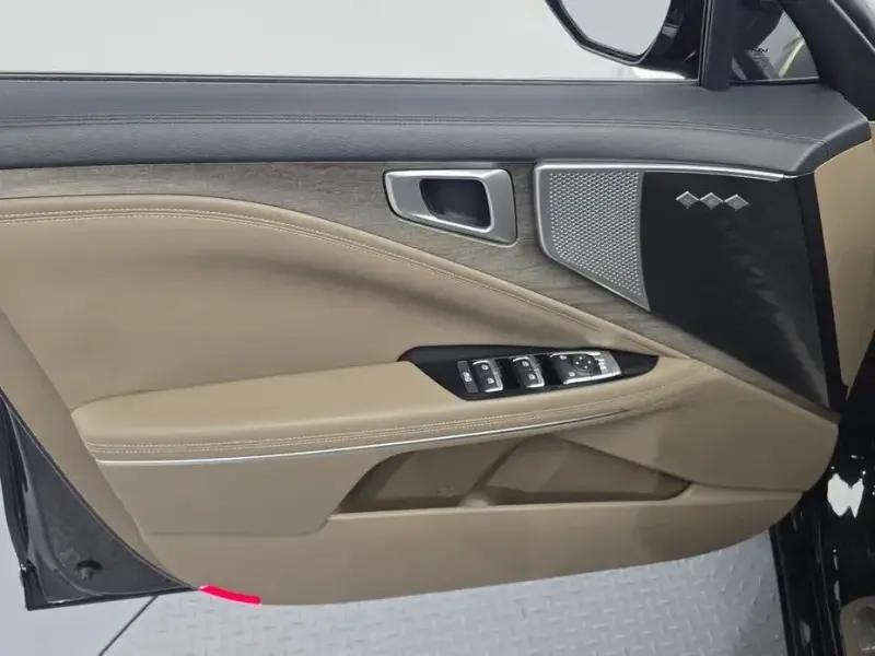 2023 Kia K8 с пробегом 47 992 км