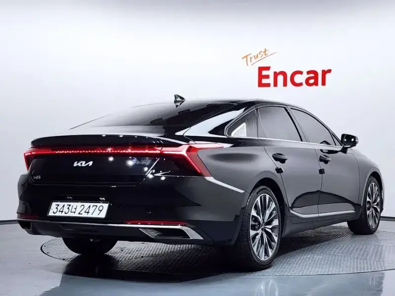 2023 Kia K8 с пробегом 13 203 км
