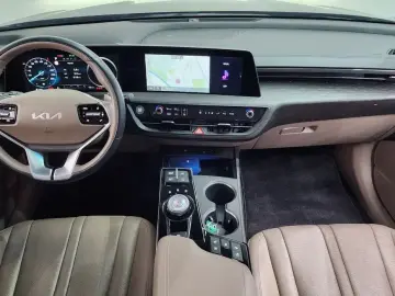 2023 Kia K8 с пробегом 13 203 км