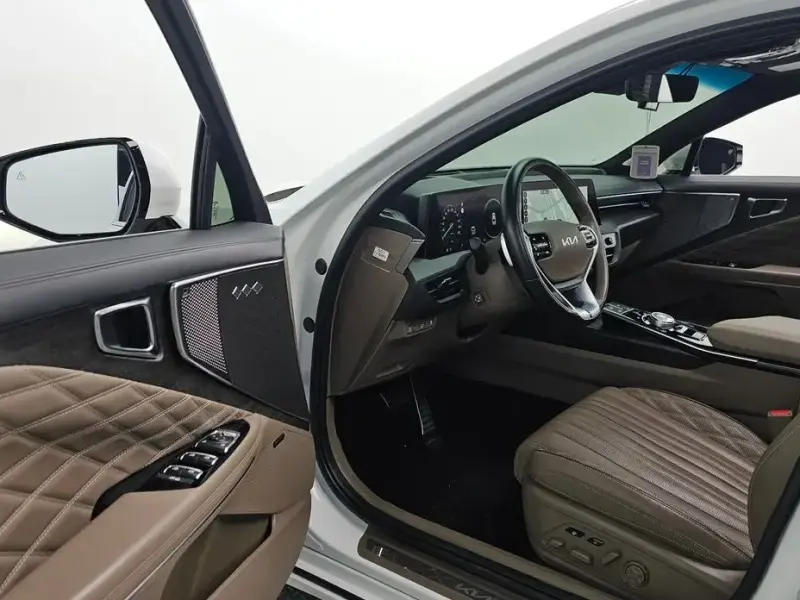 2023 Kia K8 с пробегом 79 355 км
