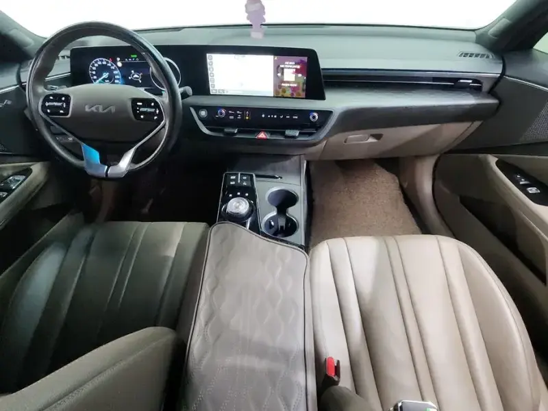 2023 Kia K8 с пробегом 46 112 км