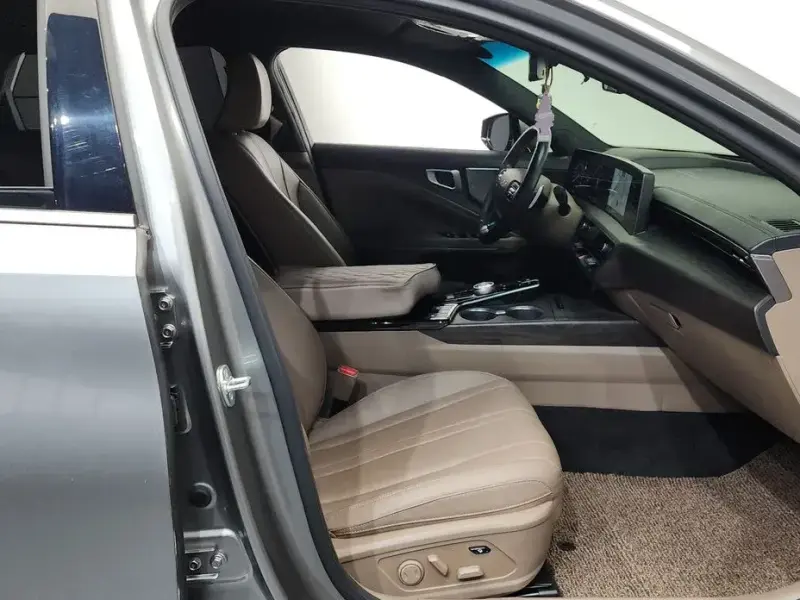2023 Kia K8 с пробегом 46 112 км