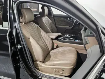 2023 Kia K8 с пробегом 51 961 км