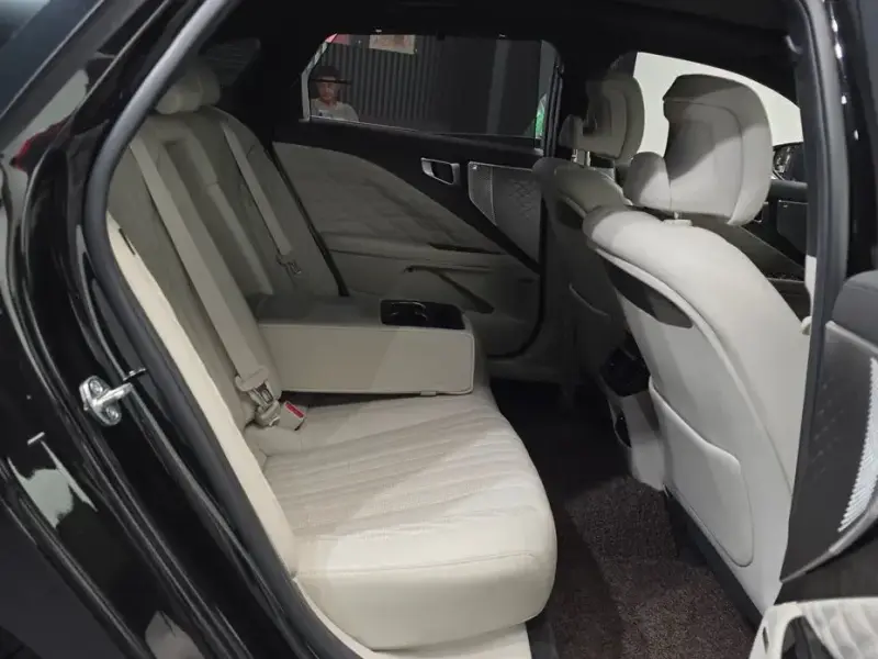 2023 Kia K8 с пробегом 80 630 км