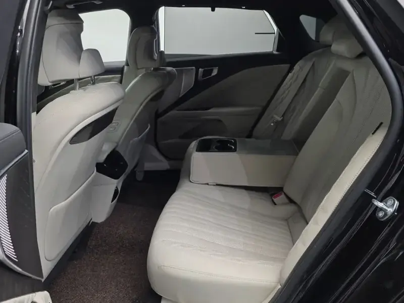2023 Kia K8 с пробегом 80 630 км