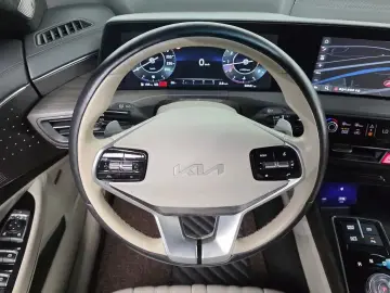 2023 Kia K8 с пробегом 80 630 км