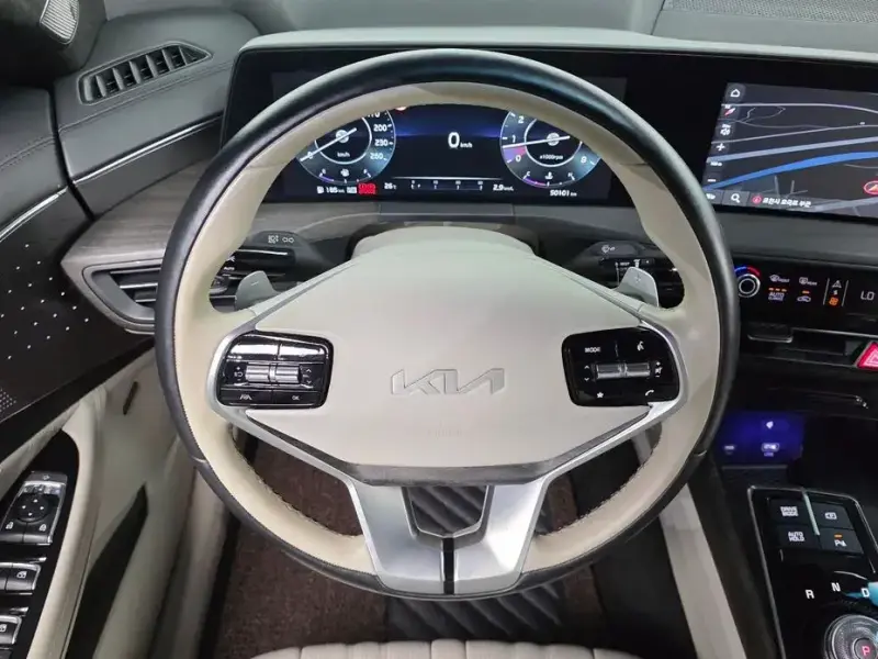 2023 Kia K8 с пробегом 80 630 км