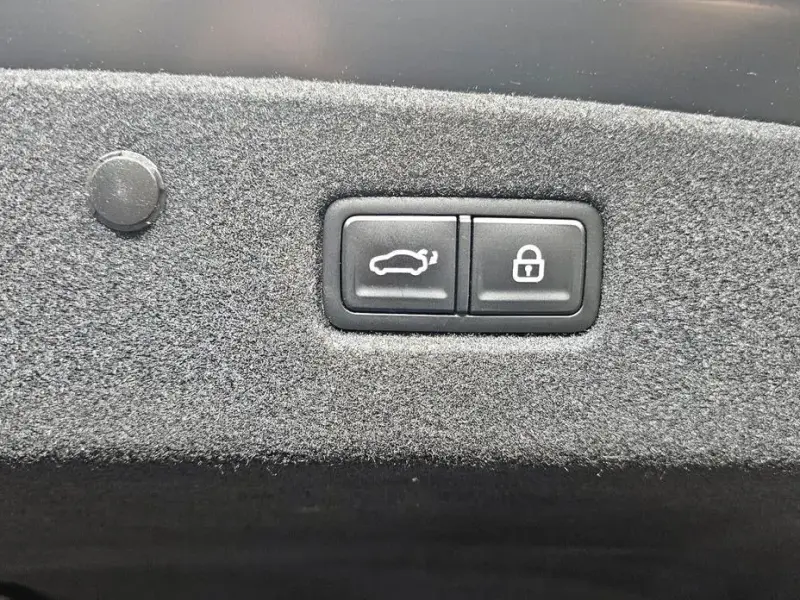 2023 Kia K8 с пробегом 51 961 км