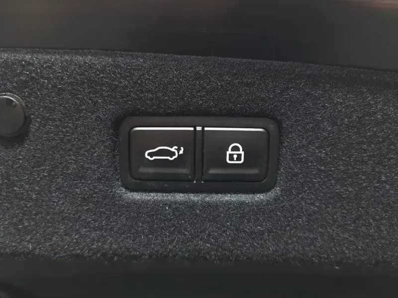 2023 Kia K8 с пробегом 80 630 км