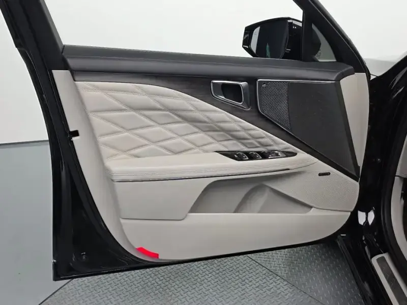 2023 Kia K8 с пробегом 80 630 км
