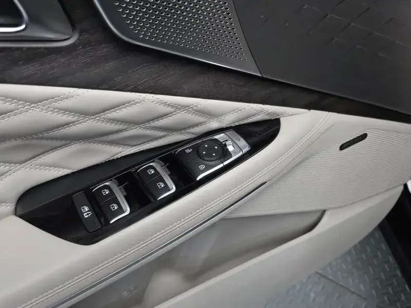 2023 Kia K8 с пробегом 80 630 км