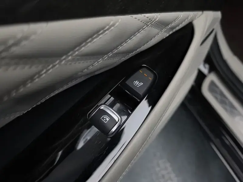2023 Kia K8 с пробегом 80 630 км