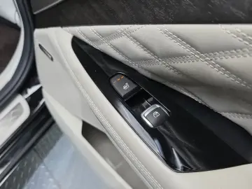 2023 Kia K8 с пробегом 80 630 км