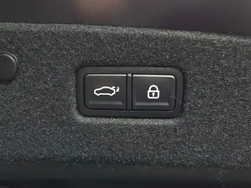 2023 Kia K8 с пробегом 21 702 км