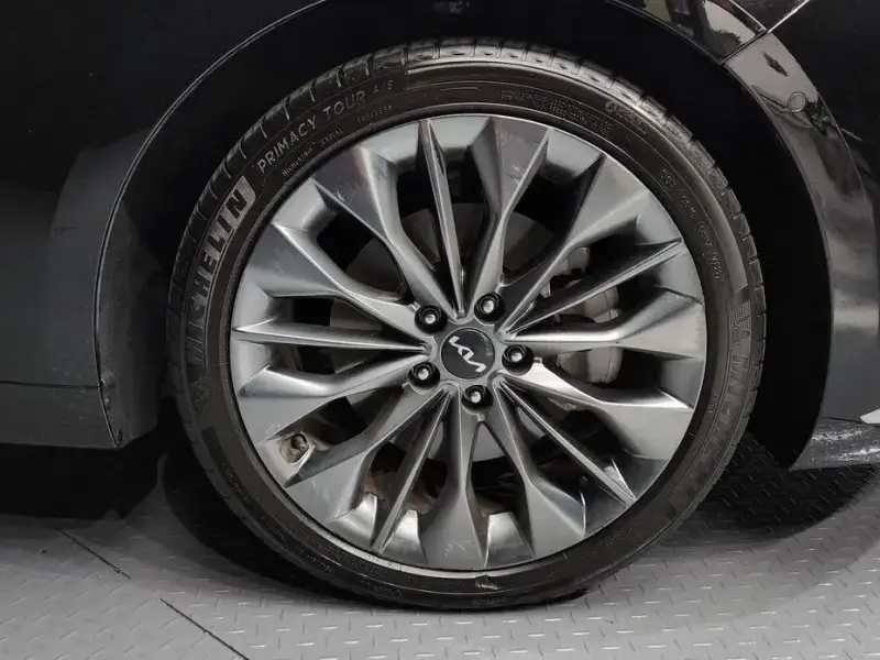 2023 Kia K8 с пробегом 65 670 км